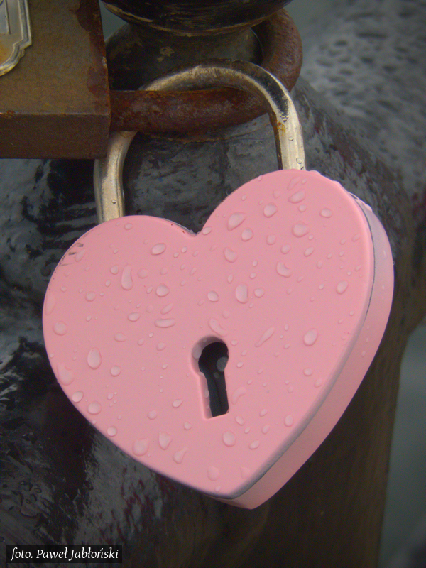 Kłódki na molo - nowa tradycja