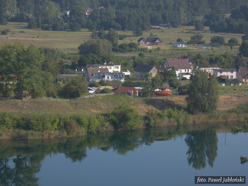 Wapnica nad jeziorem