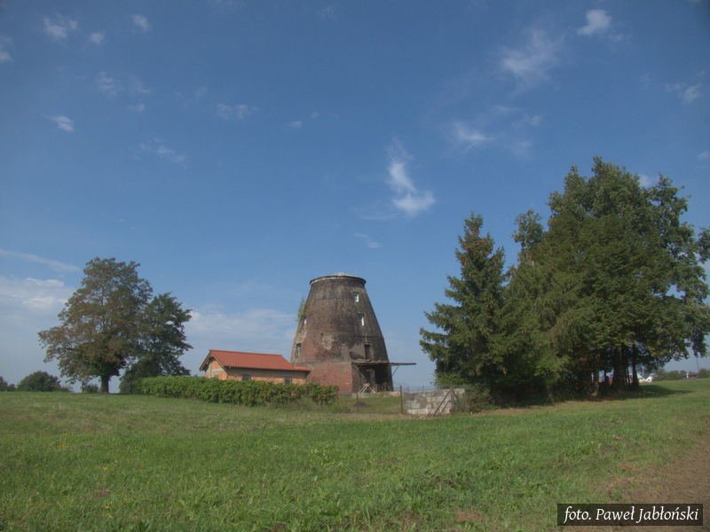 Pozostałości wiatraka w Wolinie
